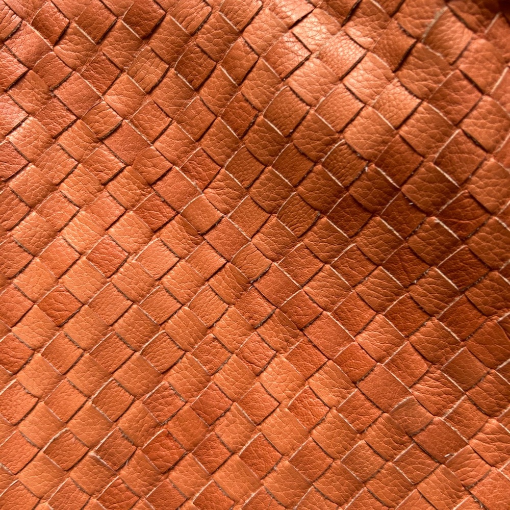 Elegant Woven Leather Bag - Orange - Picture 2 of 5